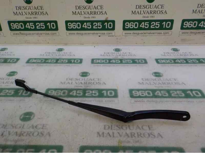 Recambio de brazo limpia delantero izquierdo para ford focus st-line referencia OEM IAM 2206394  