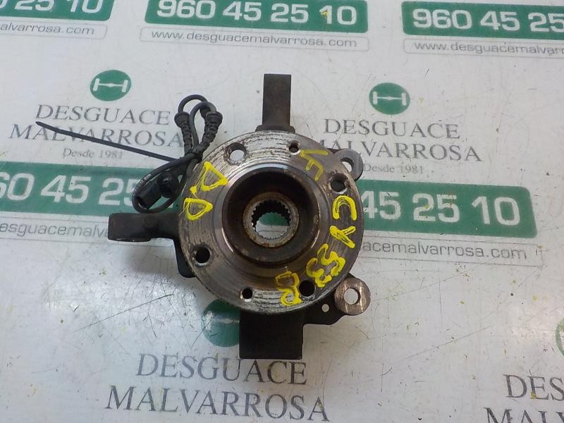 Recambio de mangueta delantera derecha para renault clio iii 1.5 dci diesel cat referencia OEM IAM   