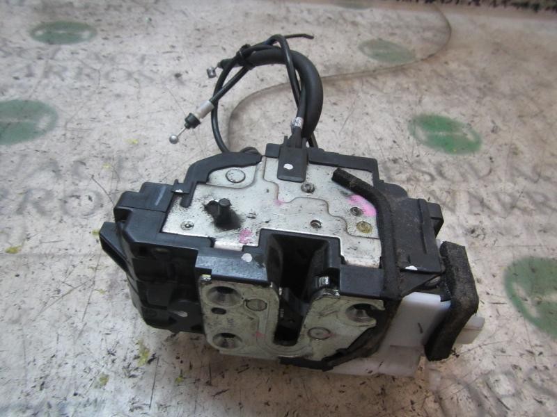 Recambio de cerradura puerta trasera derecha para kia cee´d sporty wagon concept referencia OEM IAM 814201H000  