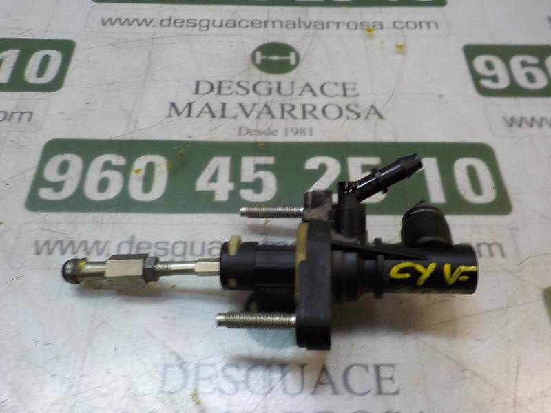Recambio de bomba embrague para toyota yaris 1.4 turbodiesel cat referencia OEM IAM 314200D160  