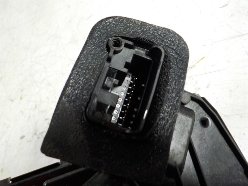 Recambio de cerradura puerta delantera derecha para seat ibiza (kj1) 1.6 tdi referencia OEM IAM 5TB837016A 5TB837016A 