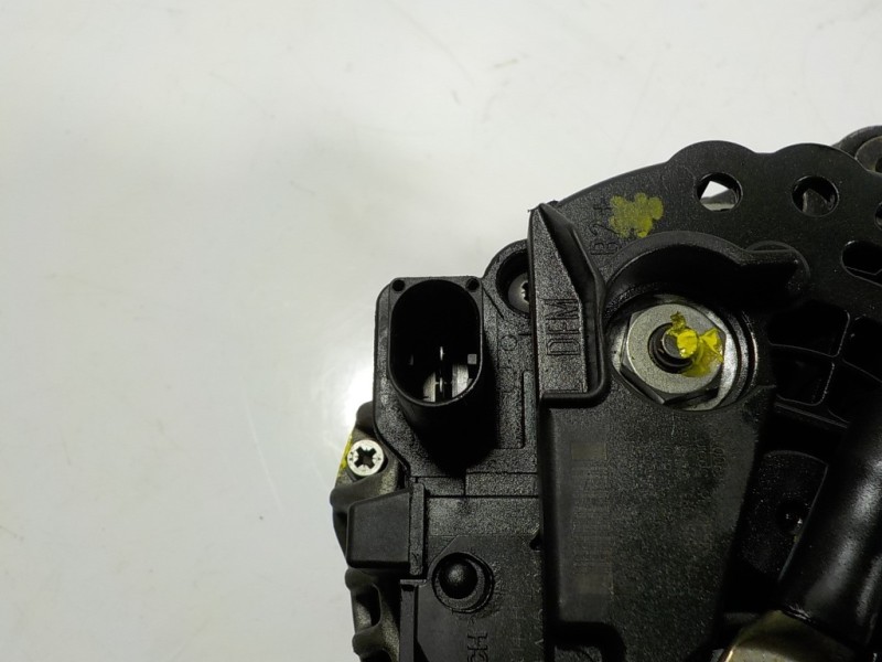 Recambio de alternador para volkswagen golf vi (5k1) 1.4 16v tsi referencia OEM IAM 03C903023A 03C903023A 