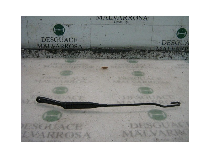 Recambio de brazo limpia delantero derecho para opel astra g berlina comfort referencia OEM IAM   