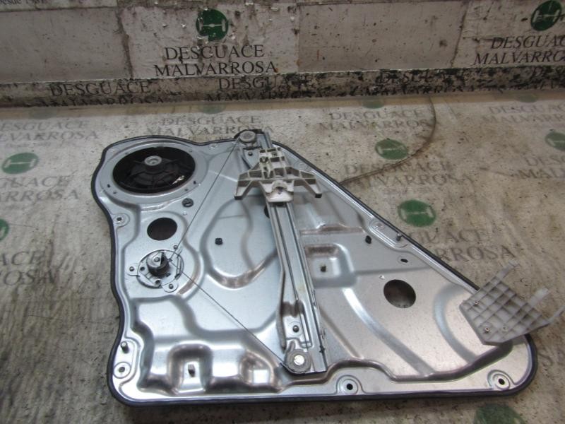 Recambio de elevalunas trasero derecho para kia cee´d sporty wagon concept referencia OEM IAM 834811H000  