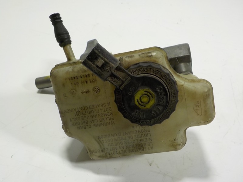 Recambio de bomba freno para volkswagen golf vi (5k1) 1.4 16v tsi referencia OEM IAM 1K1614019L 1K1611301 