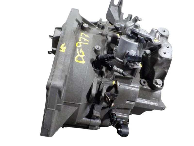 Recambio de caja cambios para opel zafira tourer 2.0 cdti cat referencia OEM IAM 55582867 F40 