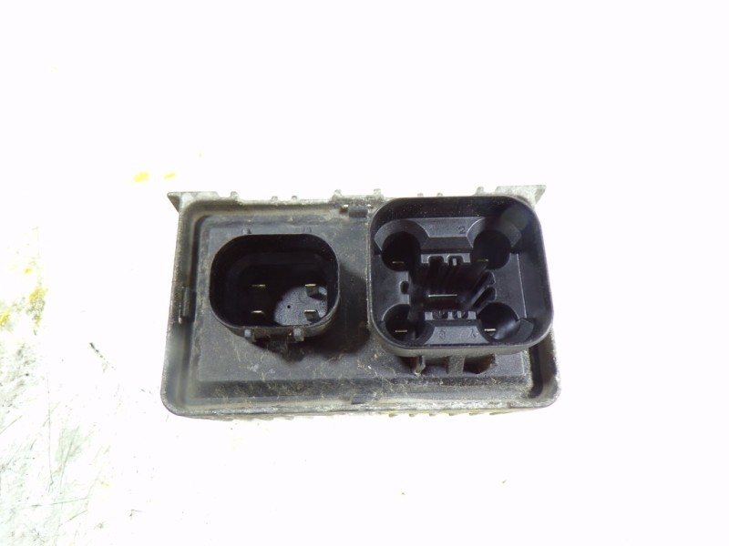 Recambio de caja precalentamiento para opel zafira tourer 2.0 cdti cat referencia OEM IAM 55574293 B2110017751 