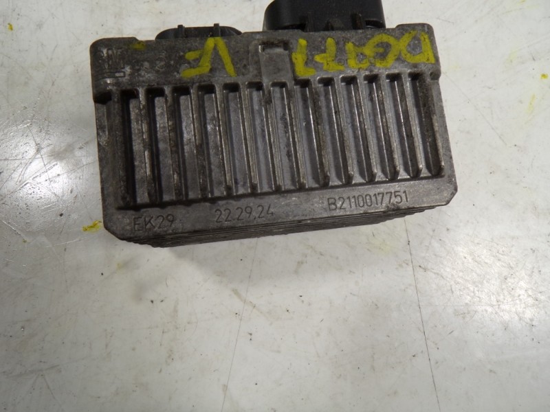 Recambio de caja precalentamiento para opel zafira tourer 2.0 cdti cat referencia OEM IAM 55574293 B2110017751 