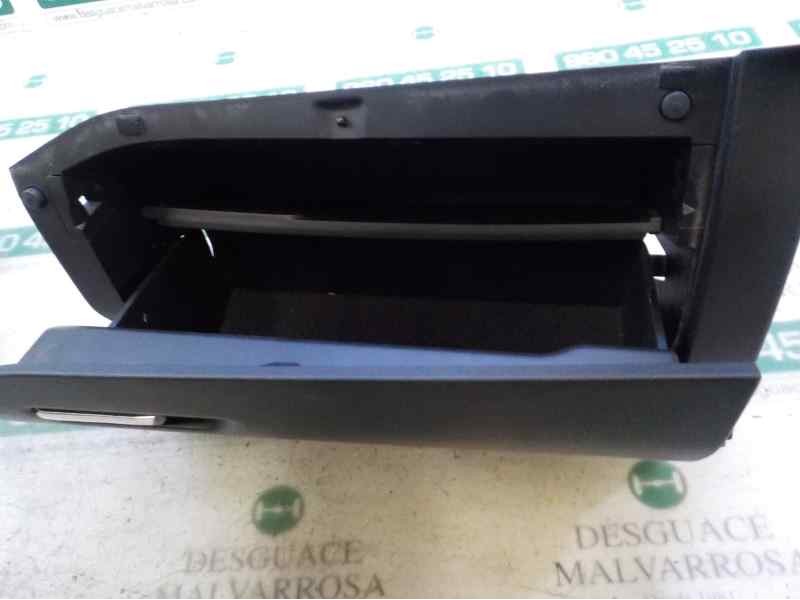 Recambio de guantera para ford focus st-line referencia OEM IAM 2522491  