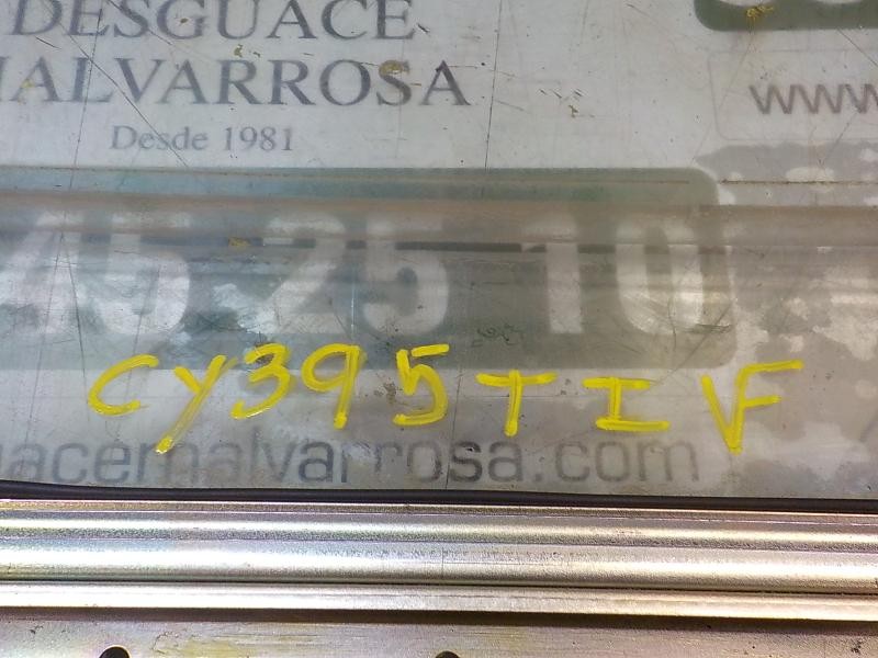 Recambio de cristal puerta trasero izquierdo para toyota yaris 1.4 turbodiesel cat referencia OEM IAM 681400D200  