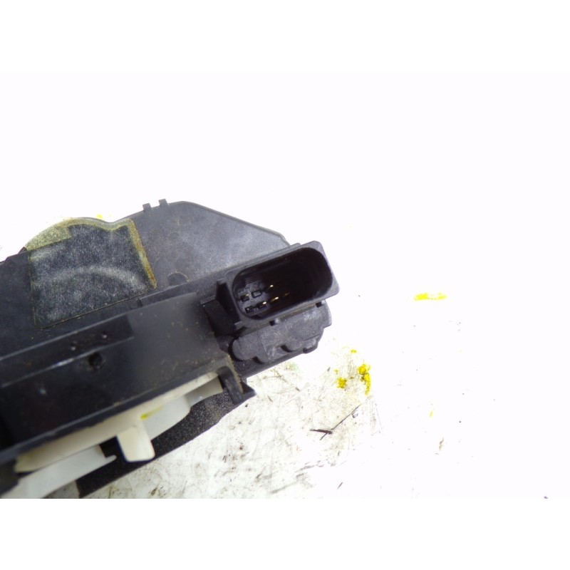Recambio de cerradura puerta delantera derecha para opel zafira tourer 2.0 cdti cat referencia OEM IAM 13579523 13579523 