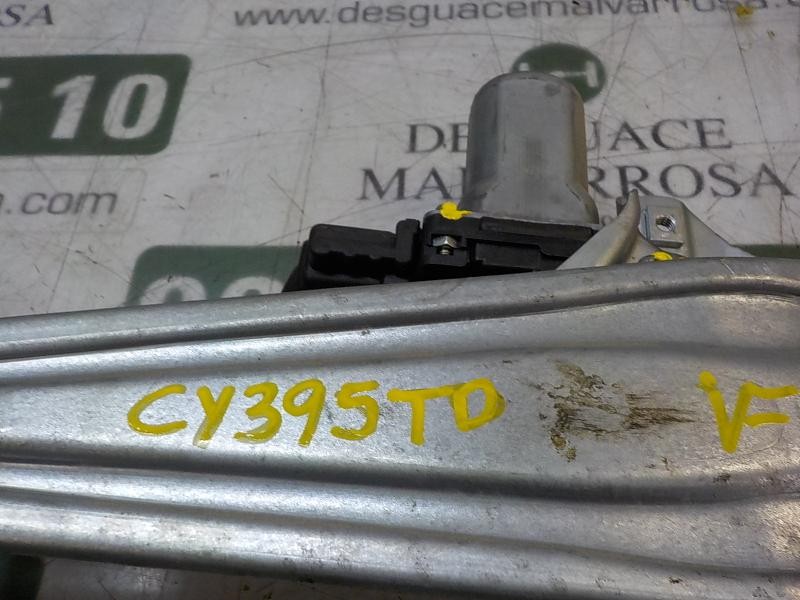 Recambio de elevalunas trasero derecho para toyota yaris 1.4 turbodiesel cat referencia OEM IAM 698300D220  