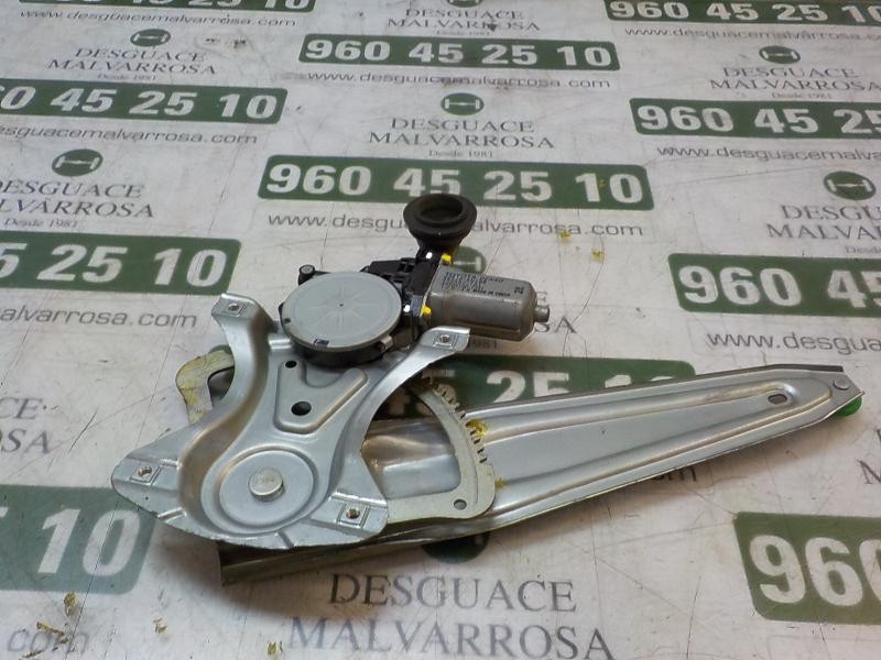 Recambio de elevalunas trasero izquierdo para toyota yaris 1.4 turbodiesel cat referencia OEM IAM 698400D220  