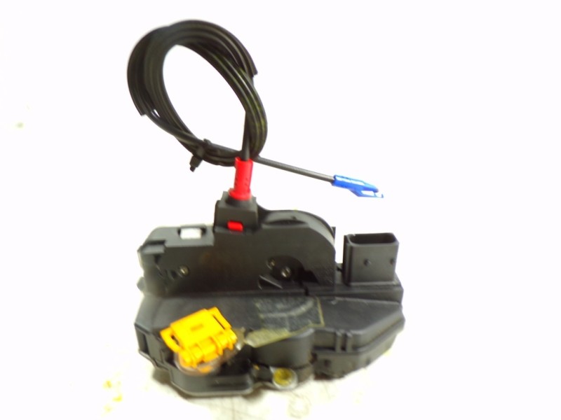 Recambio de cerradura puerta delantera izquierda para opel zafira tourer 2.0 cdti cat referencia OEM IAM 13579522  