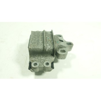 SOPORTE MOTOR IZQUIERDO 8J0199555K 