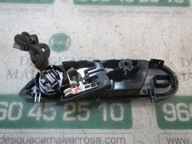 Recambio de maneta interior delantera derecha para ford fiesta (cb1) titanium referencia OEM IAM   