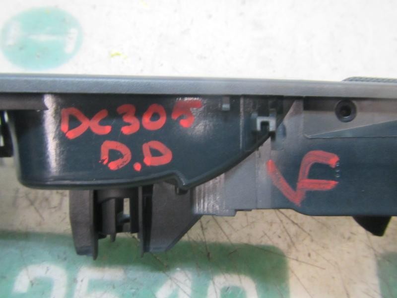 Recambio de maneta interior delantera derecha para ford fiesta (cb1) titanium referencia OEM IAM   