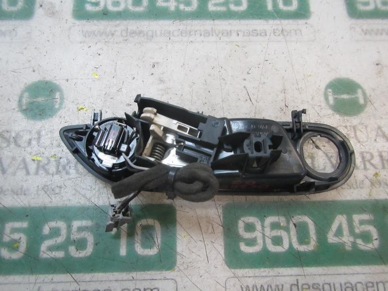 Recambio de maneta interior delantera izquierda para ford fiesta (cb1) titanium referencia OEM IAM   