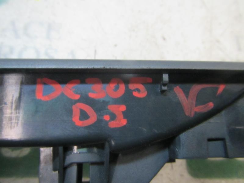 Recambio de maneta interior delantera izquierda para ford fiesta (cb1) titanium referencia OEM IAM   