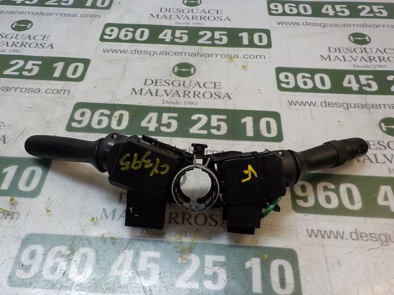 Recambio de mando luces para toyota yaris 1.4 turbodiesel cat referencia OEM IAM 841400D300  