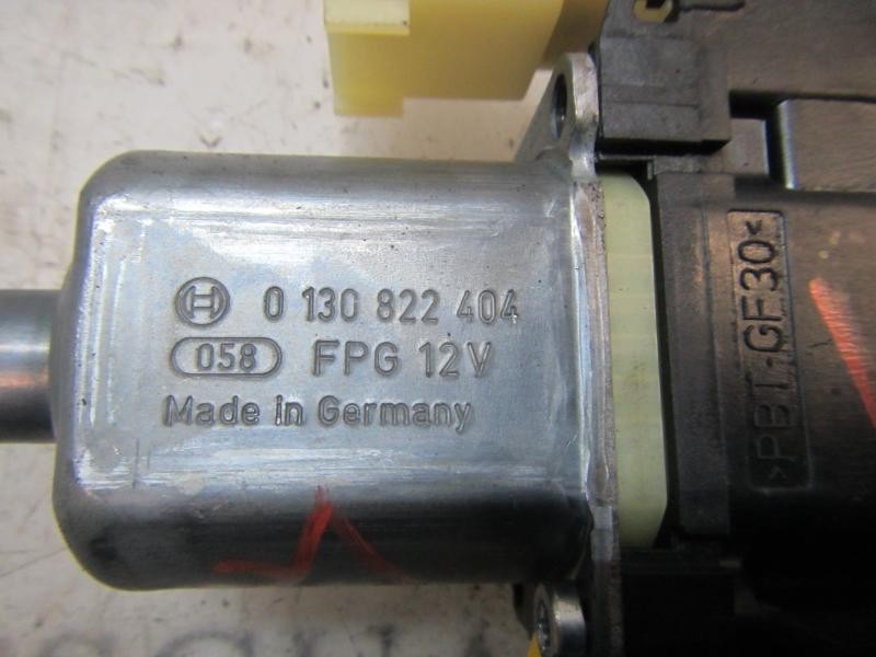 Recambio de motor elevalunas delantero izquierdo para ford fiesta (cb1) titanium referencia OEM IAM   