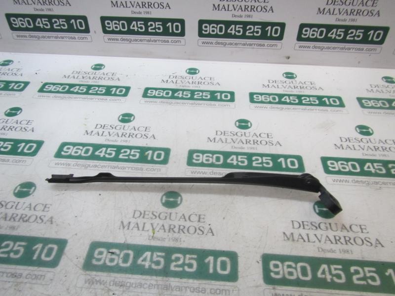 Recambio de brazo limpia delantero derecho para seat leon (1p1) stylance / style referencia OEM IAM 1P0955410A1P9  