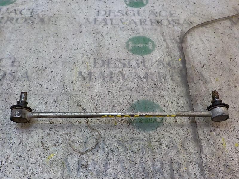 Recambio de tirante delantero derecho para toyota yaris 1.4 turbodiesel cat referencia OEM IAM 488200D010  