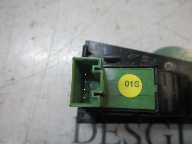 Recambio de mando elevalunas trasero derecho para seat leon (1p1) stylance / style referencia OEM IAM 7L6959855BREH  