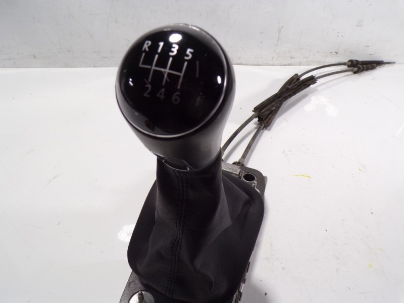 Recambio de palanca cambio para volkswagen scirocco (138) 1.4 16v tsi referencia OEM IAM 1K0711050A 5K0711049B 