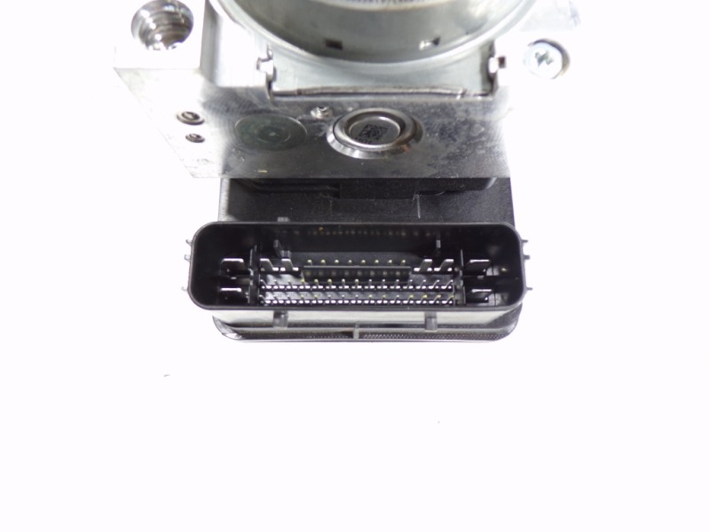 Recambio de abs para ford focus 1.0 ecoboost cat referencia OEM IAM 2548470 JX612B373CM 