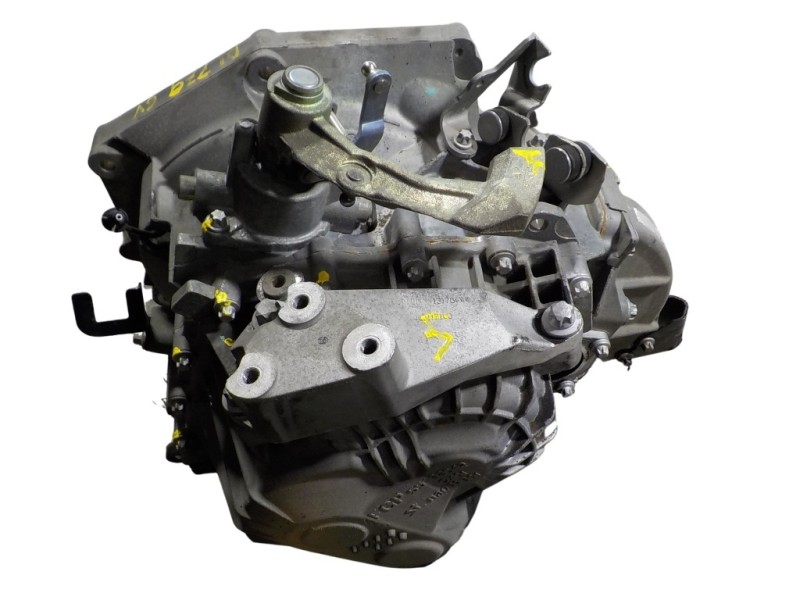 Recambio de caja cambios para opel vectra c berlina 1.9 cdti referencia OEM IAM  M32 