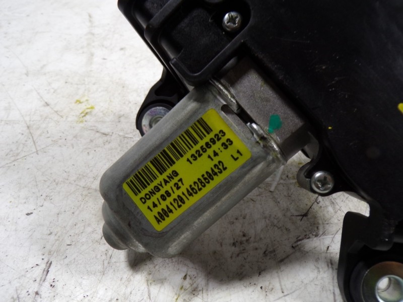 Recambio de motor limpia trasero para opel zafira tourer 2.0 cdti cat referencia OEM IAM 13256923 13256923 