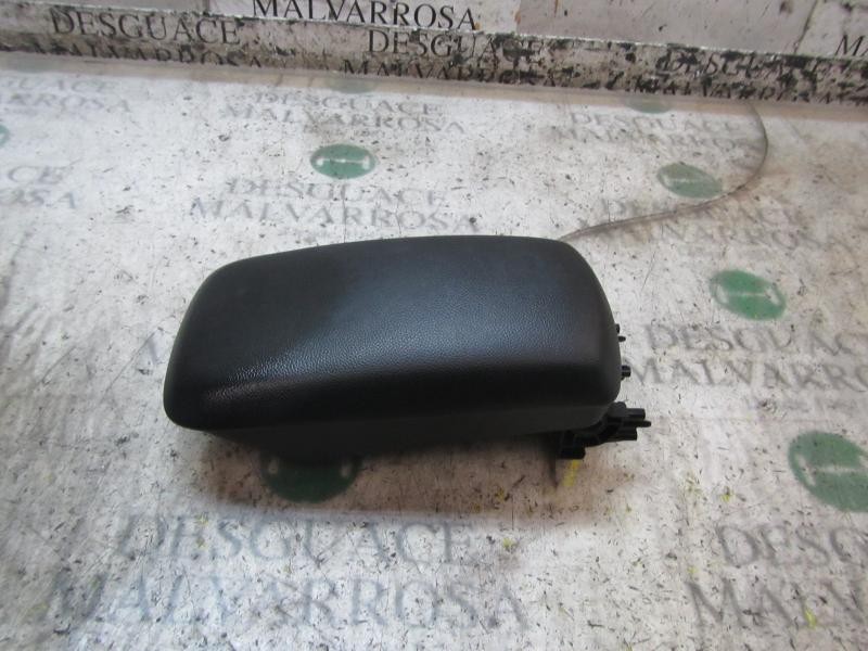 Recambio de apoyabrazos central para kia cee´d sporty wagon concept referencia OEM IAM 846601H0000W  