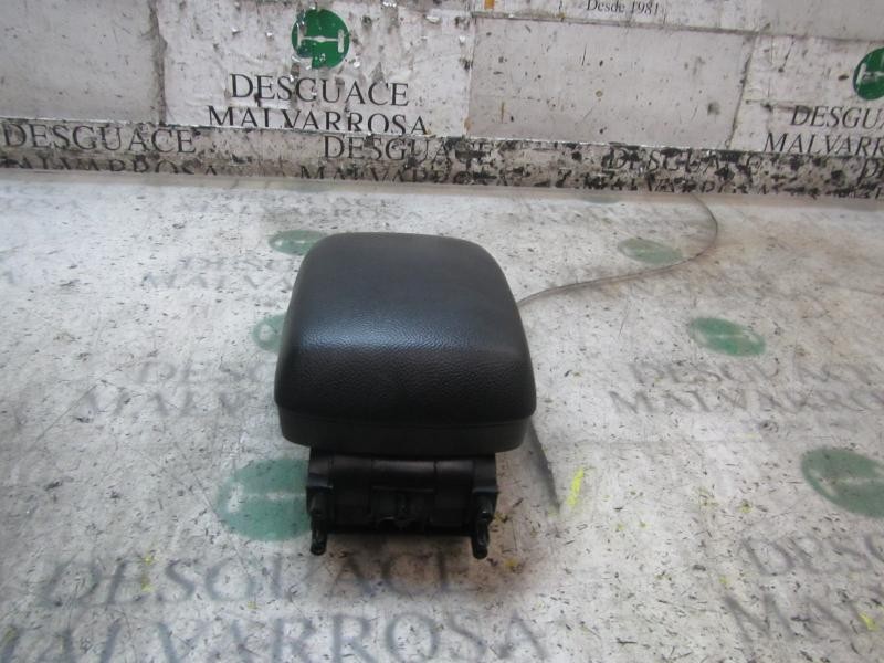 Recambio de apoyabrazos central para kia cee´d sporty wagon concept referencia OEM IAM 846601H0000W  