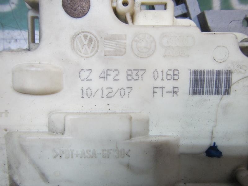 Recambio de cerradura puerta delantera derecha para audi a3 (8p) 2.0 16v tdi referencia OEM IAM   