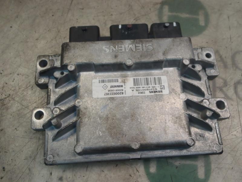 Recambio de centralita motor uce para renault clio iii exception referencia OEM IAM   