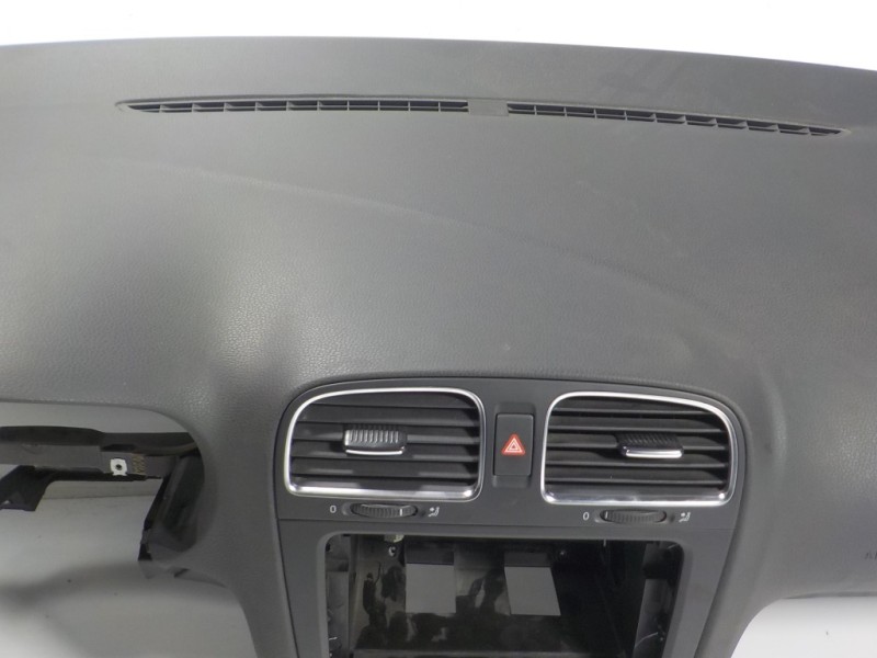 Recambio de salpicadero para volkswagen golf vi (5k1) 1.4 16v tsi referencia OEM IAM 5K1857001A81X  