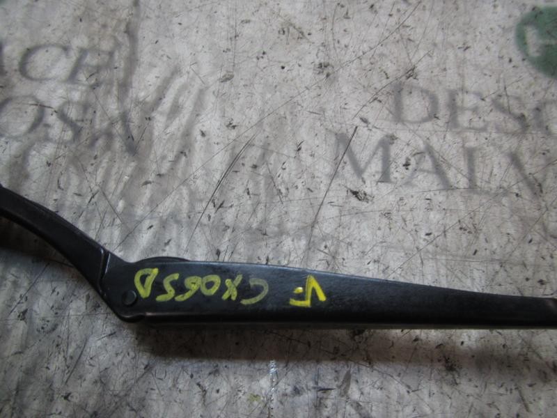 Recambio de brazo limpia delantero derecho para peugeot 308 active referencia OEM IAM 1610672480  