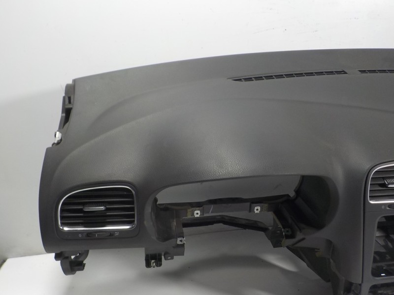 Recambio de salpicadero para volkswagen golf vi (5k1) 1.4 16v tsi referencia OEM IAM 5K1857001A81X  