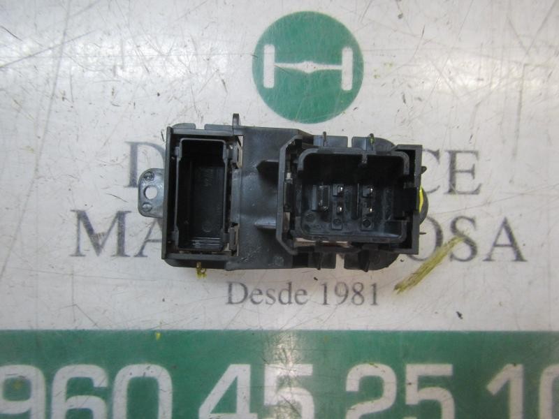 Recambio de warning para seat leon (1p1) stylance / style referencia OEM IAM 5P0953235B1MM  