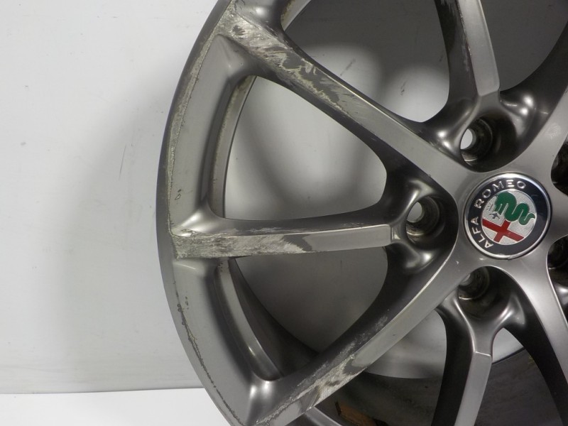 Recambio de llanta para alfa romeo giulia (952) 2.2 jtdm cat referencia OEM IAM 156113545 156107468 
