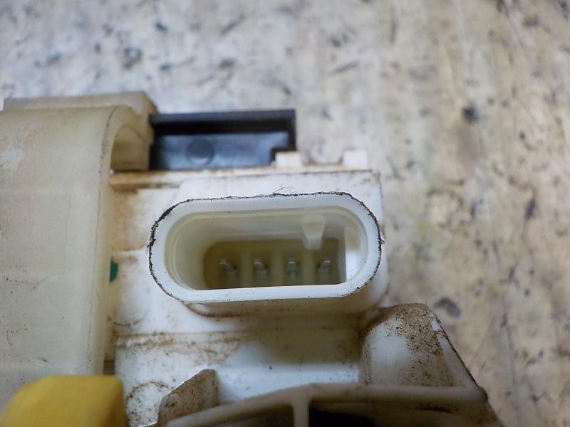 Recambio de cerradura puerta delantera derecha para jeep compass 2.4 16v cat referencia OEM IAM   