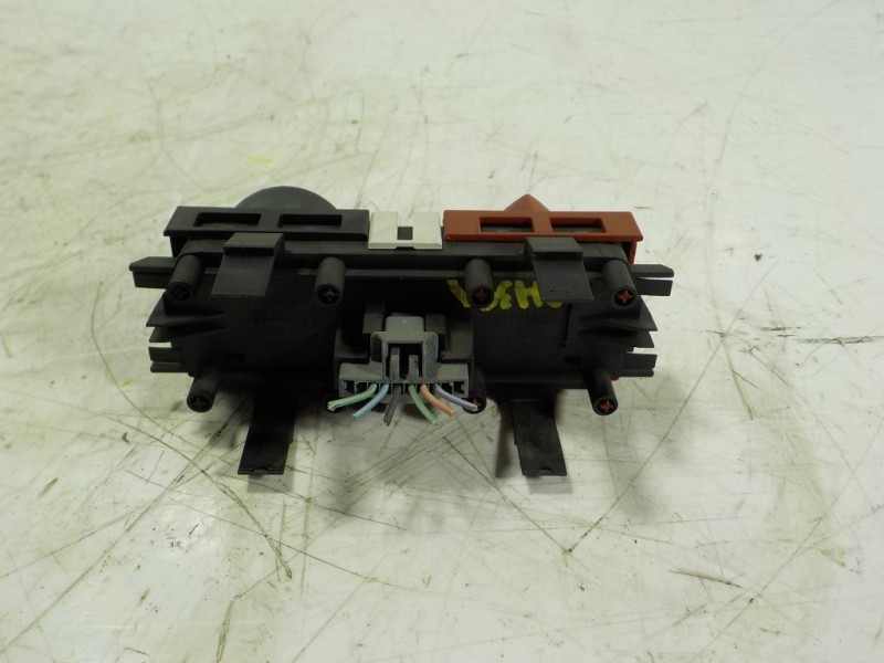 Recambio de warning para renault megane ii classic berlina 1.9 dci diesel referencia OEM IAM   