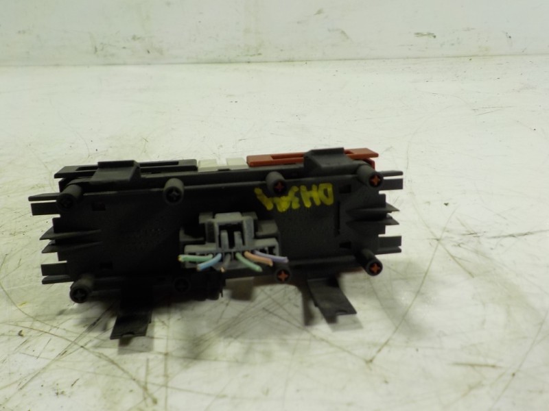 Recambio de warning para renault megane ii classic berlina 1.9 dci diesel referencia OEM IAM   