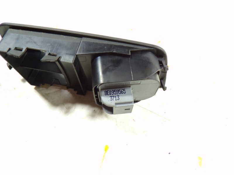 Recambio de mando retrovisor para audi a1 (8x) 1.6 tdi referencia OEM IAM 8E0959565A4PK 8E0959565 