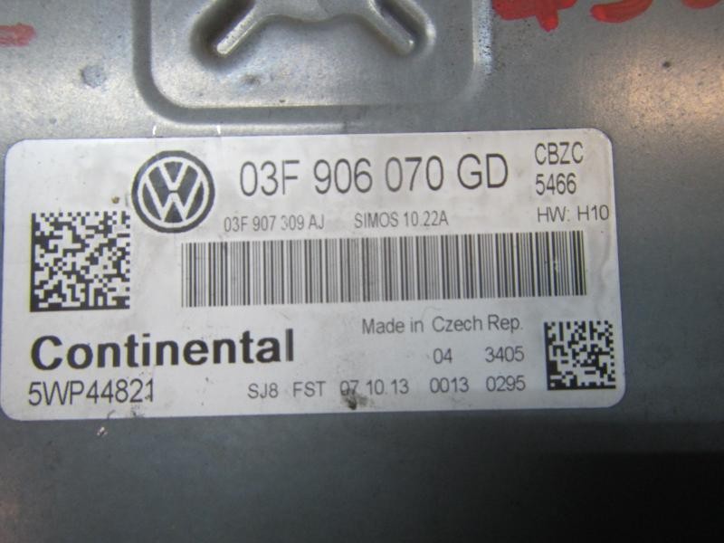 Recambio de centralita motor uce para volkswagen polo (6r1) advance referencia OEM IAM 03F906070GD  