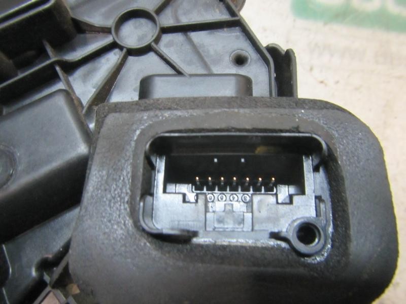 Recambio de cerradura puerta delantera izquierda para volkswagen polo (6r1) advance referencia OEM IAM 5K1837015H  