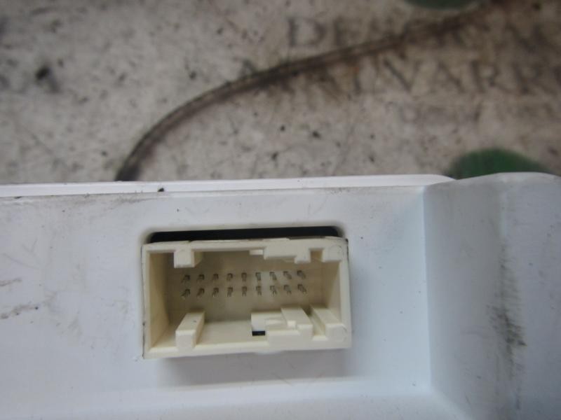 Recambio de cuadro instrumentos para peugeot 308 active referencia OEM IAM 9807588380 9807588380 