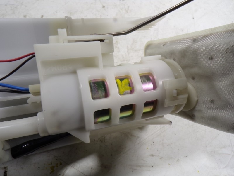 Recambio de aforador para toyota yaris 1.3 16v cat referencia OEM IAM 777040D070 777040D070 6FTB275