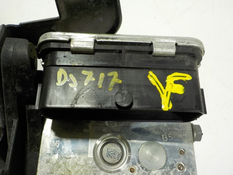 Recambio de abs para volkswagen golf vii lim. 1.0 tsi referencia OEM IAM 5Q0614517DDBEF 5Q0614517DD 10062733041